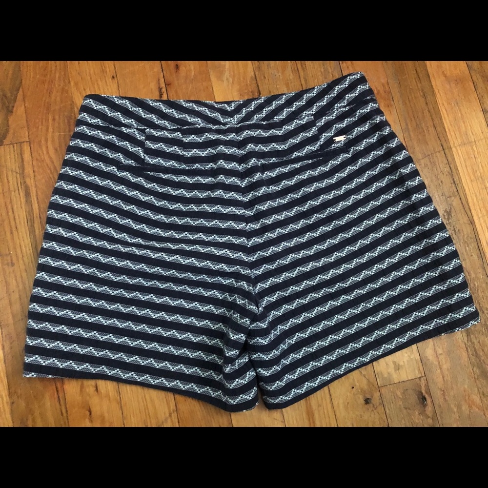 Short pants